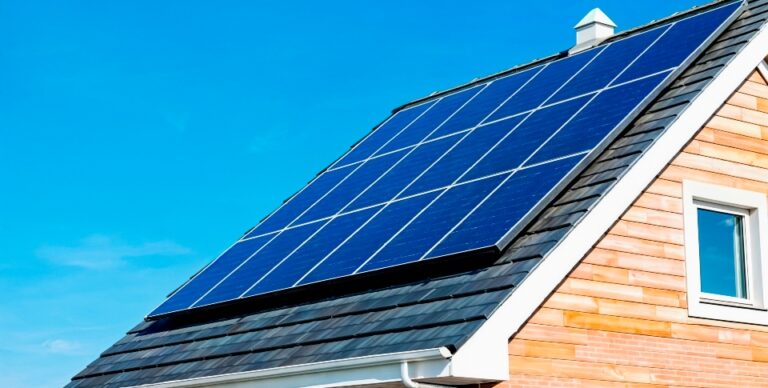 Aerotermia con placas solares